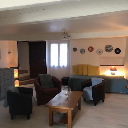 Apartamento Le Petit Saint Clair Trigance Exterior foto