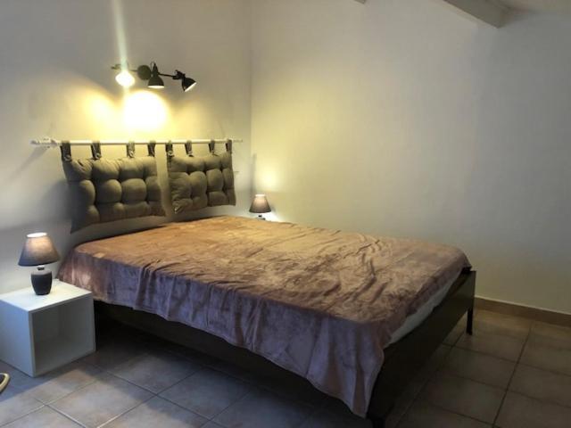 Apartamento Le Petit Saint Clair Trigance Exterior foto